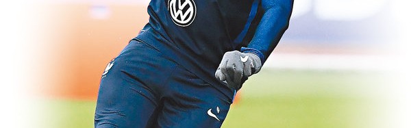  那不勒斯青春风暴席卷赛场，年轻阵容刷新队史纪录  